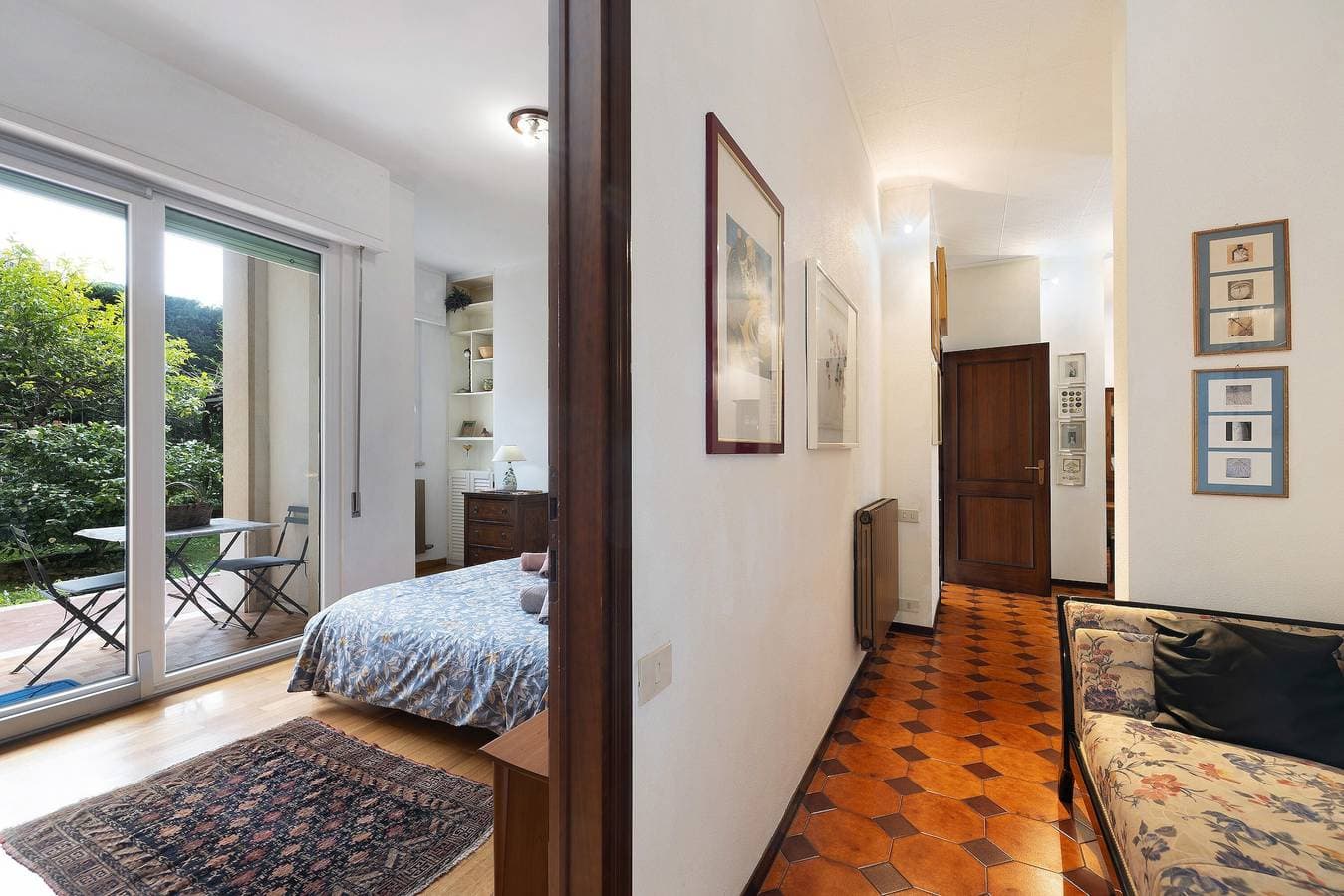 Foto 9 von 25: Ferienwohnung 'Il Giardino Di Giò' mit Bergblick, privater Terrasse und WLAN