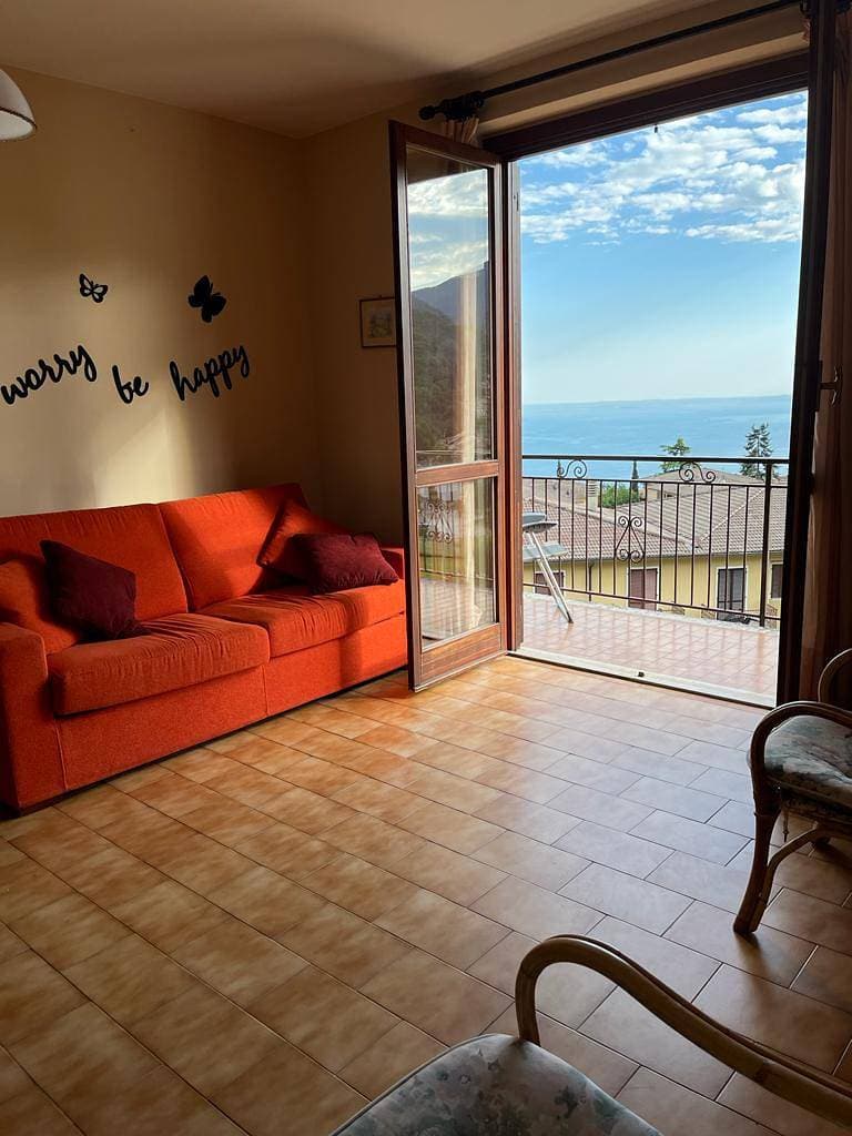 Foto 4 von 18: Ferienwohnung Tiziano mit herrlichem Seeblick