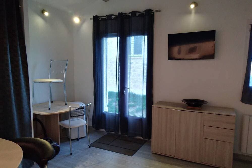 Foto 8 von 11: Studio spa jacuzzi private pool access villa in lorgues-83
