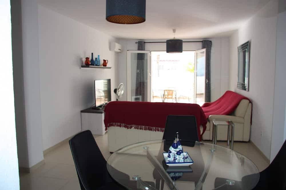 Foto 7 von 13: Beachfront Oasis Del Mar I – Ground Floor 2 Bed / 2 Bath with Pool