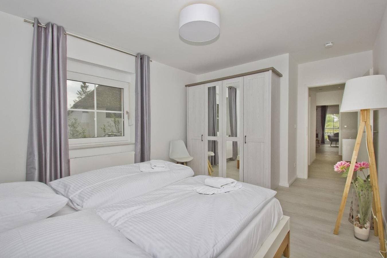 Foto 8 von 20: Moderne Ferienwohnung mit eigener Terrasse - Haus Inselwind FeWo MEERglück