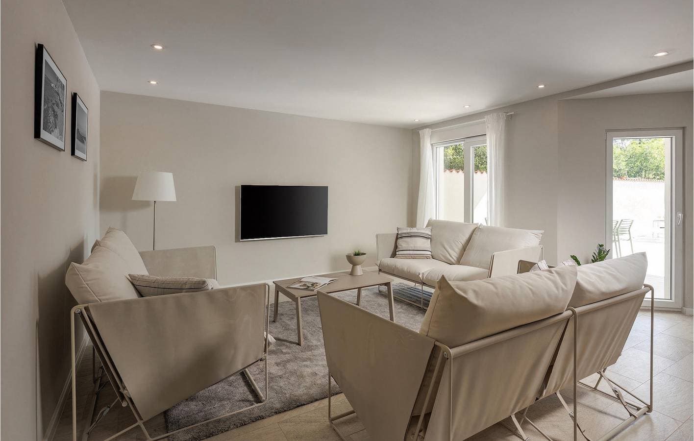 Foto 4 von 37: Geräumige 2-Zimmer-Wohnung mit Pool, WLAN und Parkplatz in der Nähe von Brtonigla