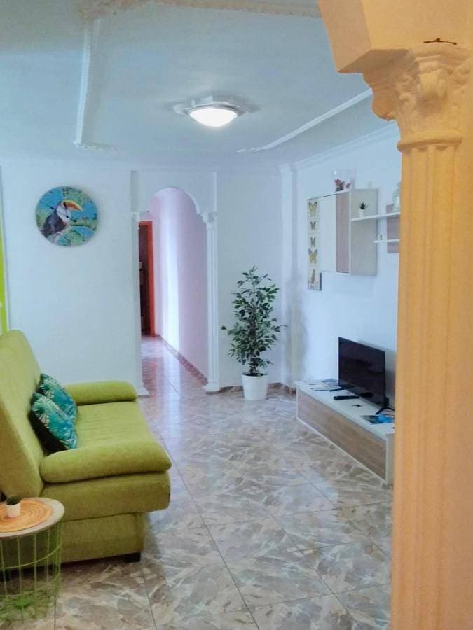 Foto 4 von 33: Three-Bedroom Apartment