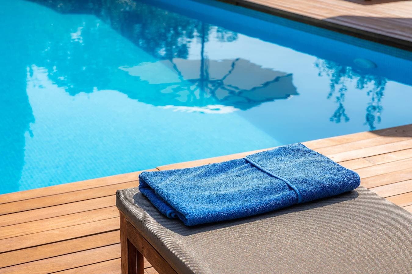 Foto 5 von 47: Charmantes Landhaus mit großem Garten mit Bergblick, Pool, WLAN und Terrassen