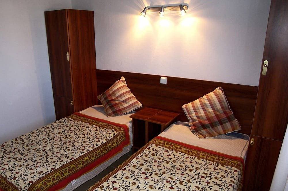 Foto 3 von 23: Villa mit eigenem Pool in eigenem ummauerten Grundstück