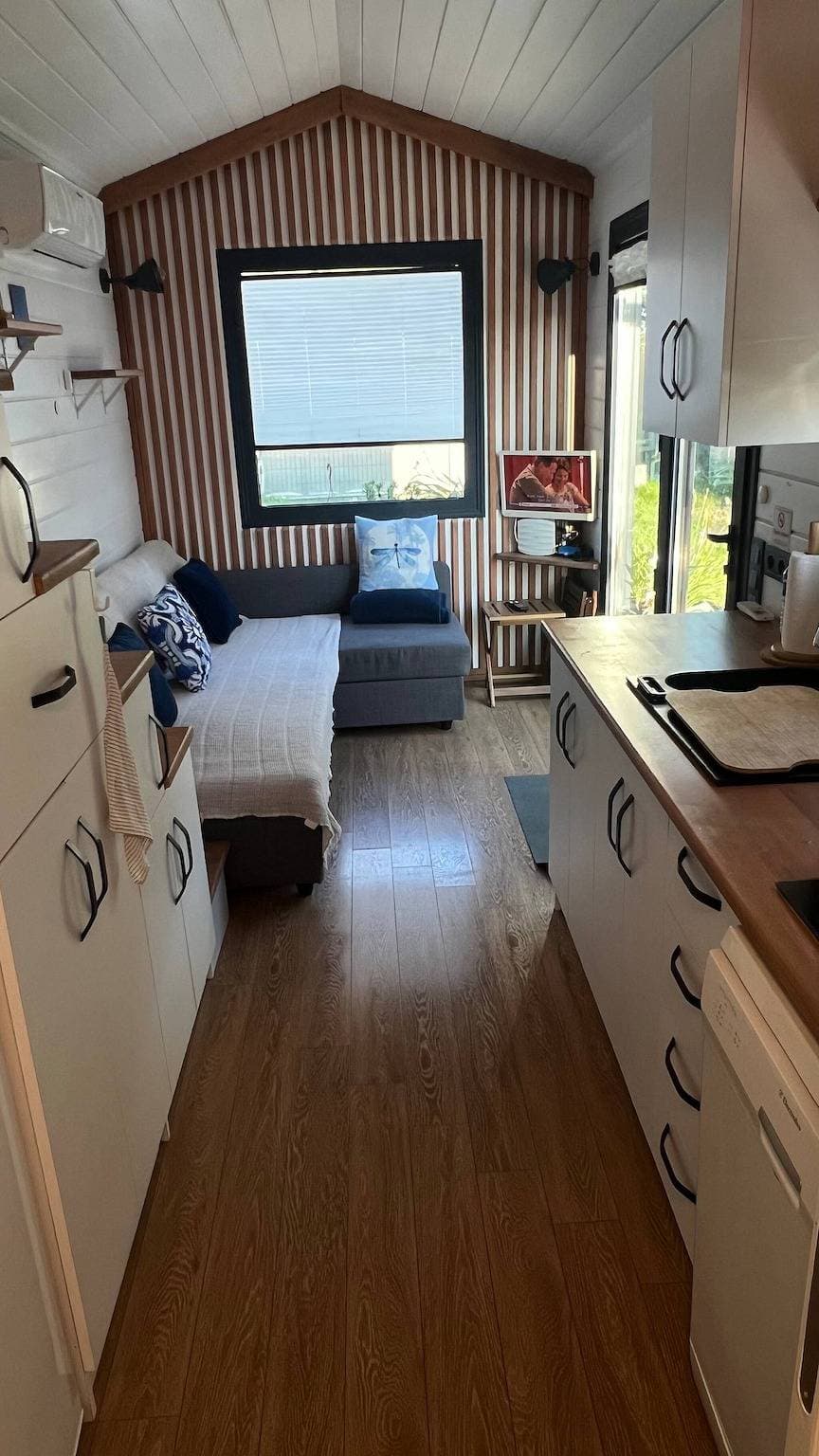 Foto 4 von 39: TinyWeeny House 15 Minuten vom Flughafen Ist entfernt