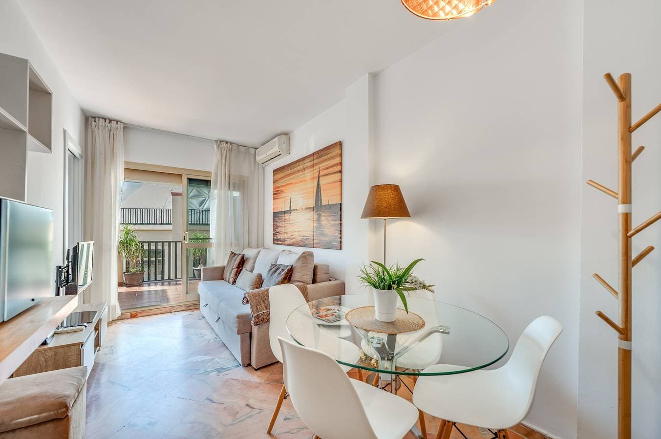 Foto 6 von 31: Apartment 'Romana Playa' mit Pool, WLAN und Klimaanlage in Marbella