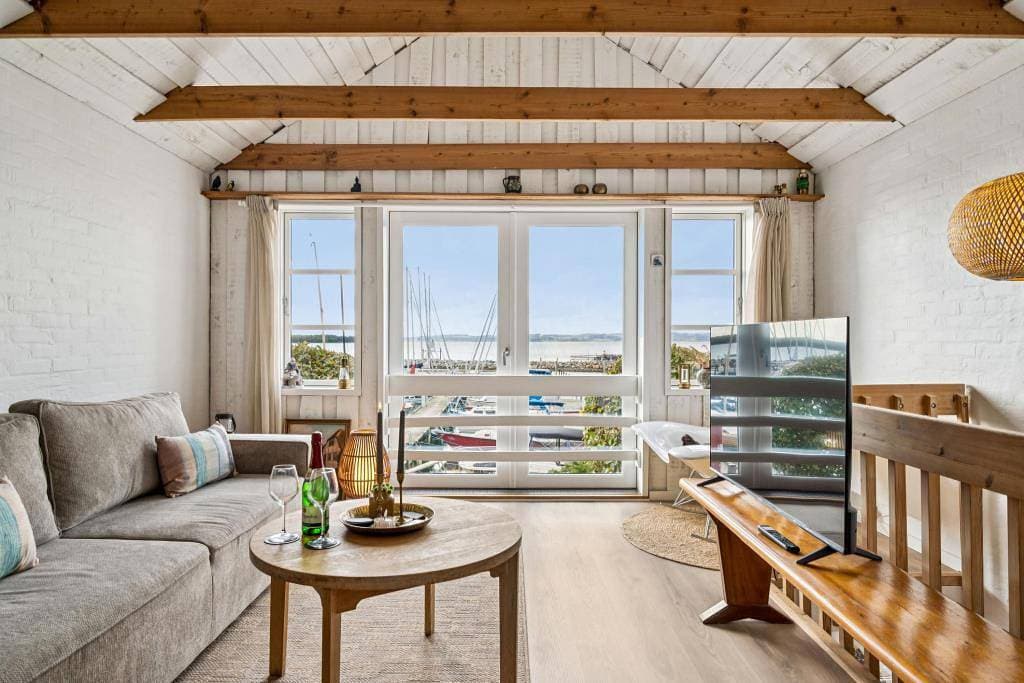 Foto 10 von 31: Exklusives Ferienhaus mit traumhaftem Blick auf den Yachthafen von Ebeltoft