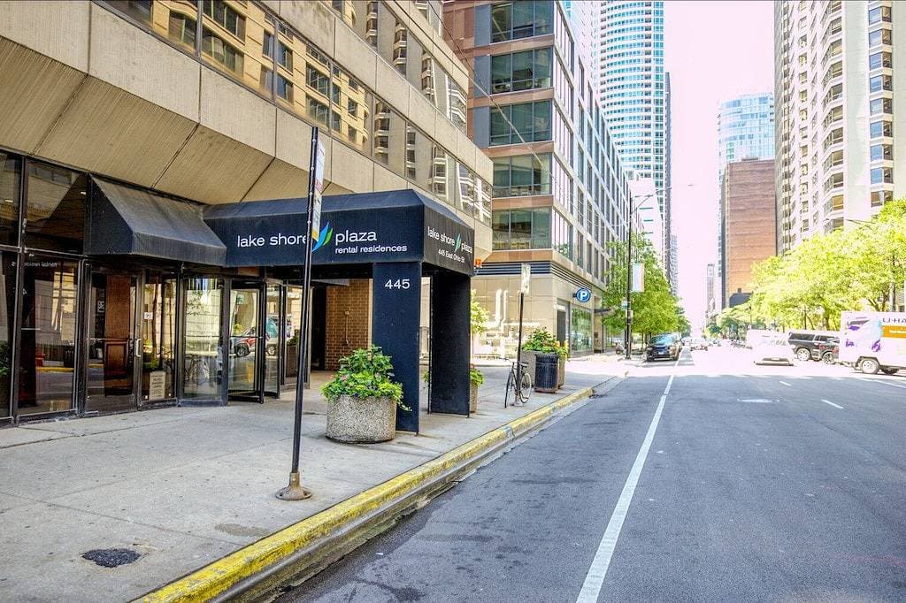 Foto 6 von 23: Schönes Streeterville Studio mit Fitnessstudio, Pool, nahe Navy Pier, von Blueground