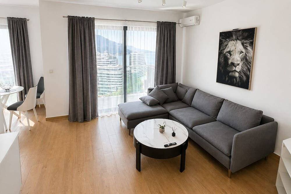 Modern Premium-Class Apartments in Bečići, near the Sea 1
