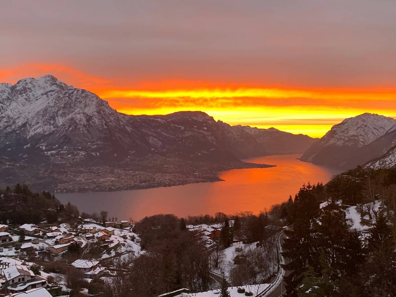 Foto 8 von 37: Ferienwohnung 'Finestra Sul Lago Bellagio' mit Seeblick, privater Terrasse & WLAN