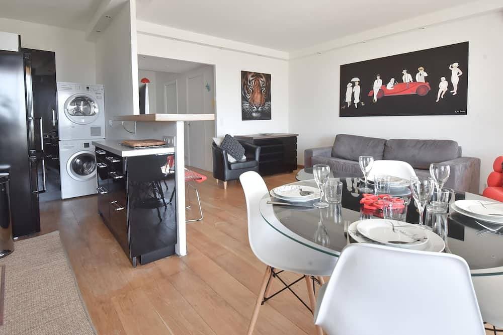 Foto 11 von 16: 1-Br Apartment, Sea View, Steps from Beaches
