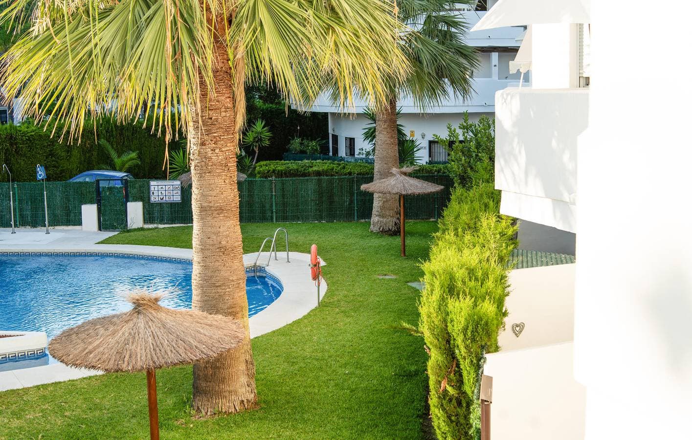 Foto 9 von 19: Apartment mit Meerblick, Pool und Parkplatz