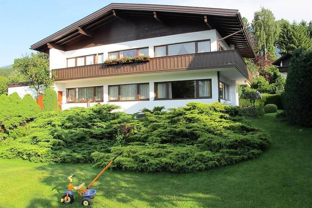 Foto 9 von 14: Sunny holiday home with a beautiful garden and terrace