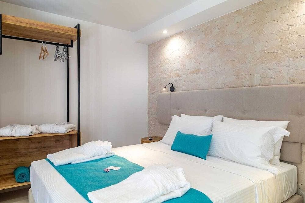 Foto 3 von 24: An exquisite retreat where luxury and tranquility blend seamlessly.