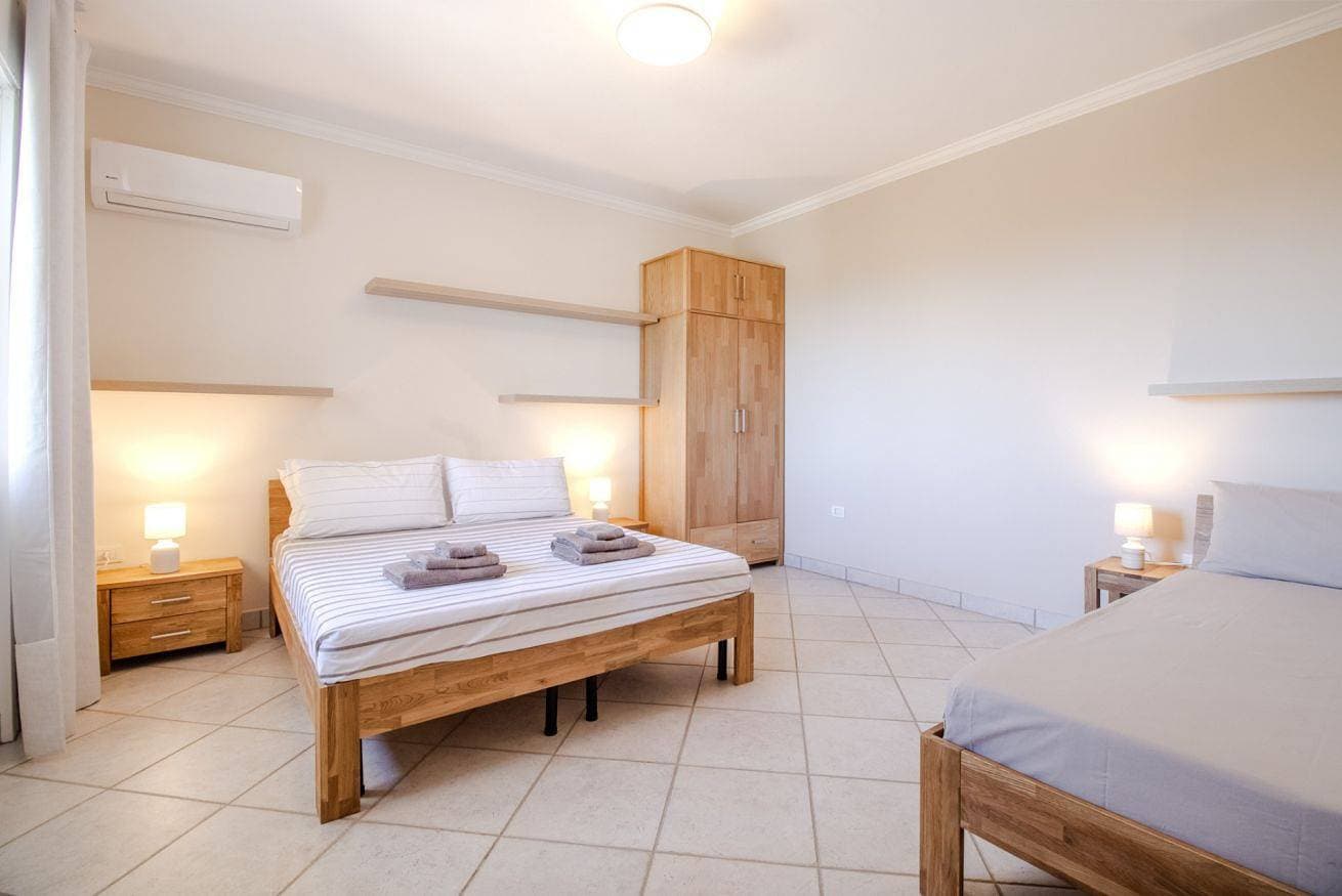 Foto 6 von 36: Ferienhaus für 7 Personen mit Balkon/Terrasse