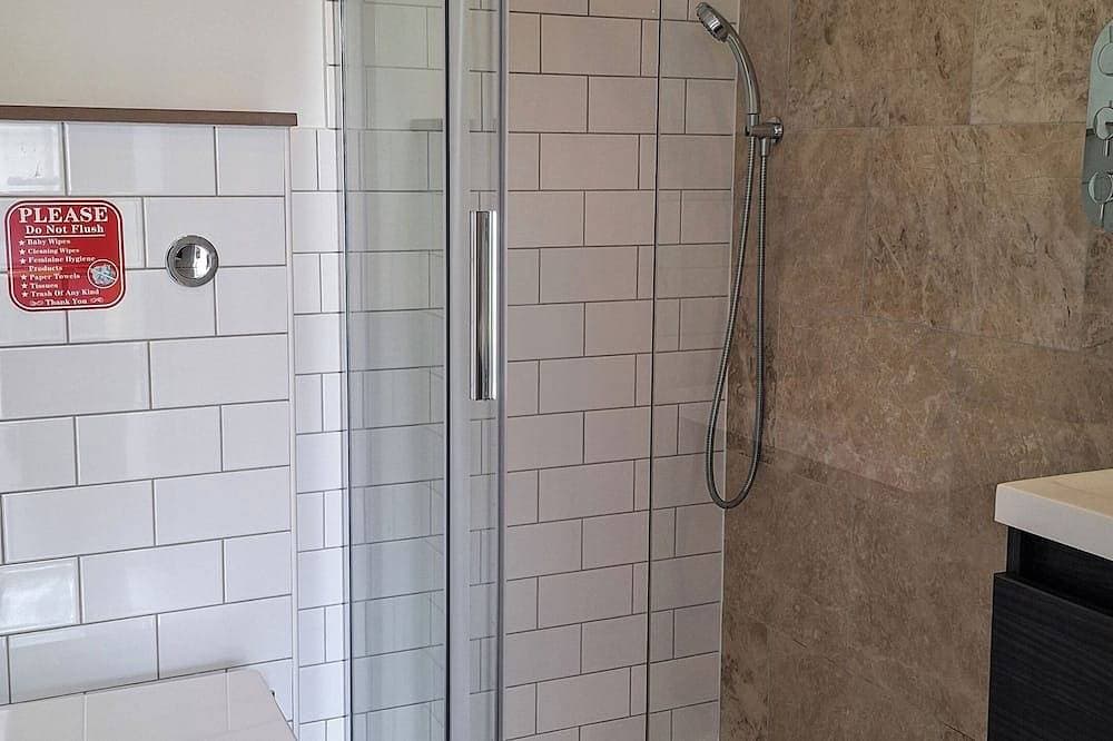 Foto 13 von 27: A new 3-bed flat with en-suite near Heathrow