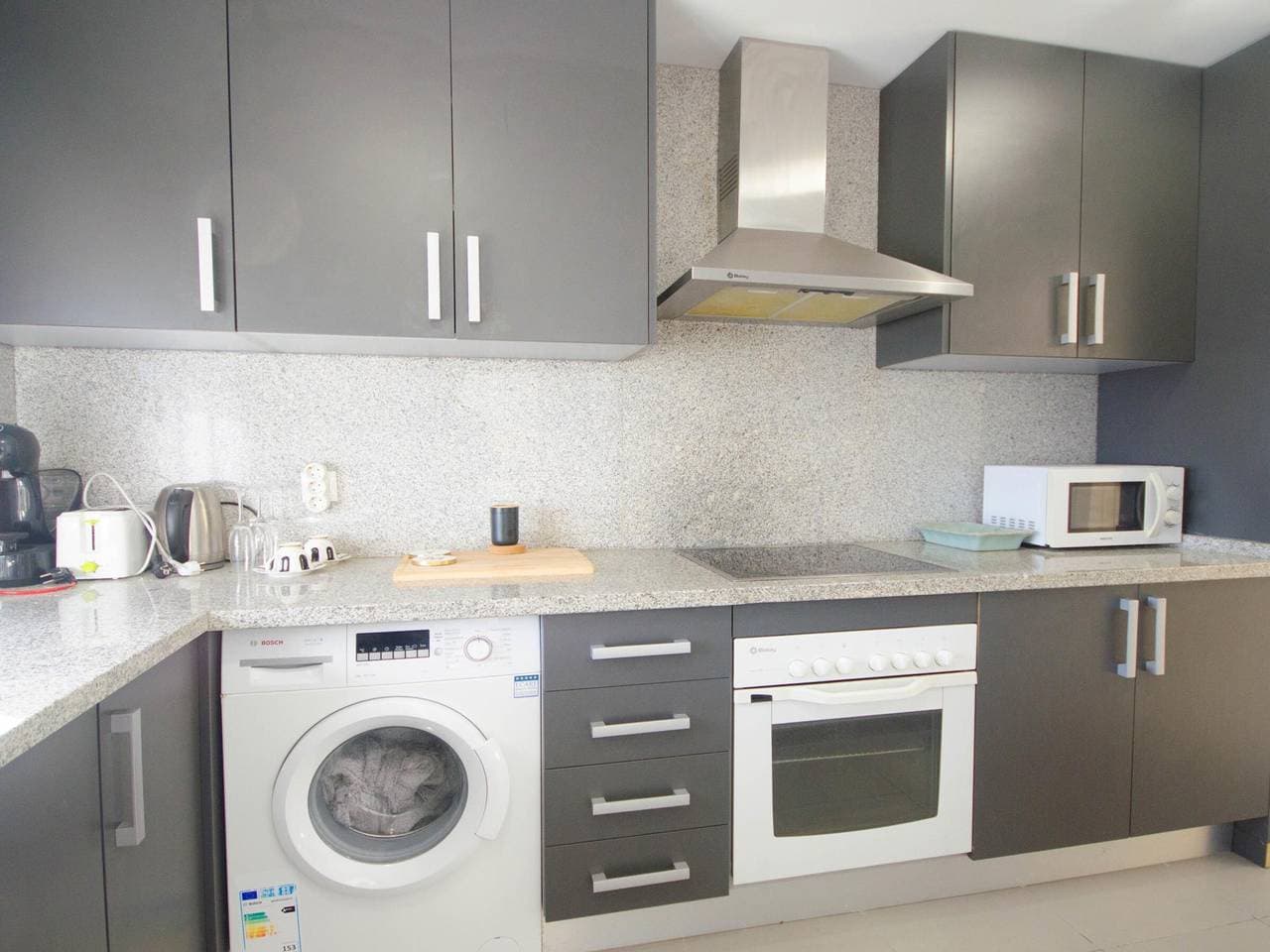 Foto 8 von 25: Luxuswohnung in Estepona mit Terrasse und Parkplatz