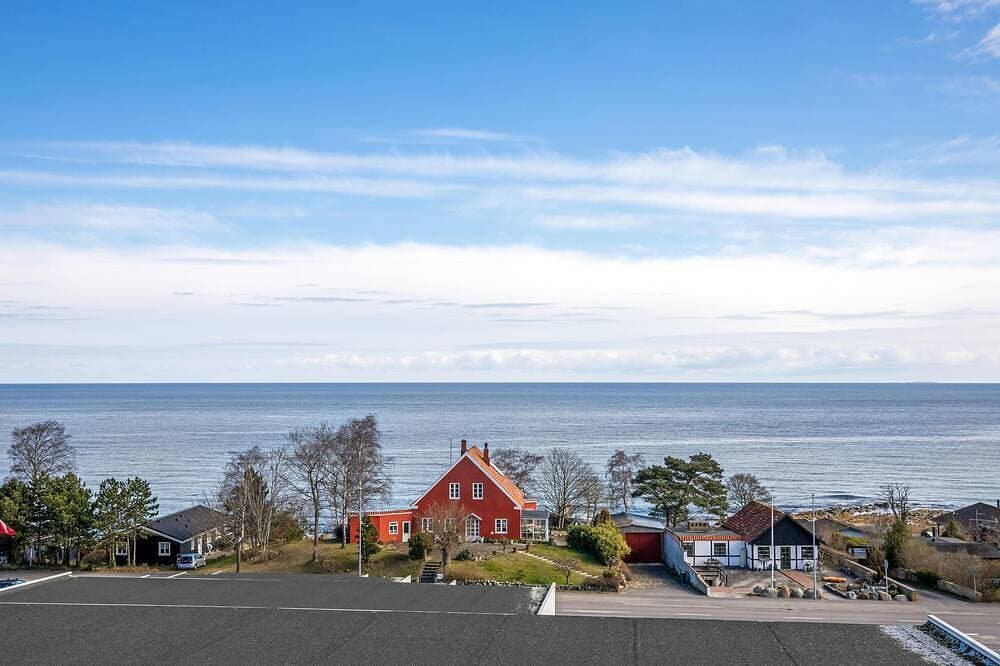 Foto 10 von 17: Atemberaubende Wohnung in Allinge mit Meerblick