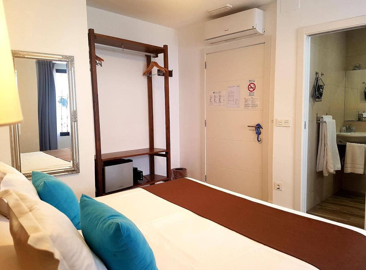 Foto 8 von 12: Budget Double or Twin Room