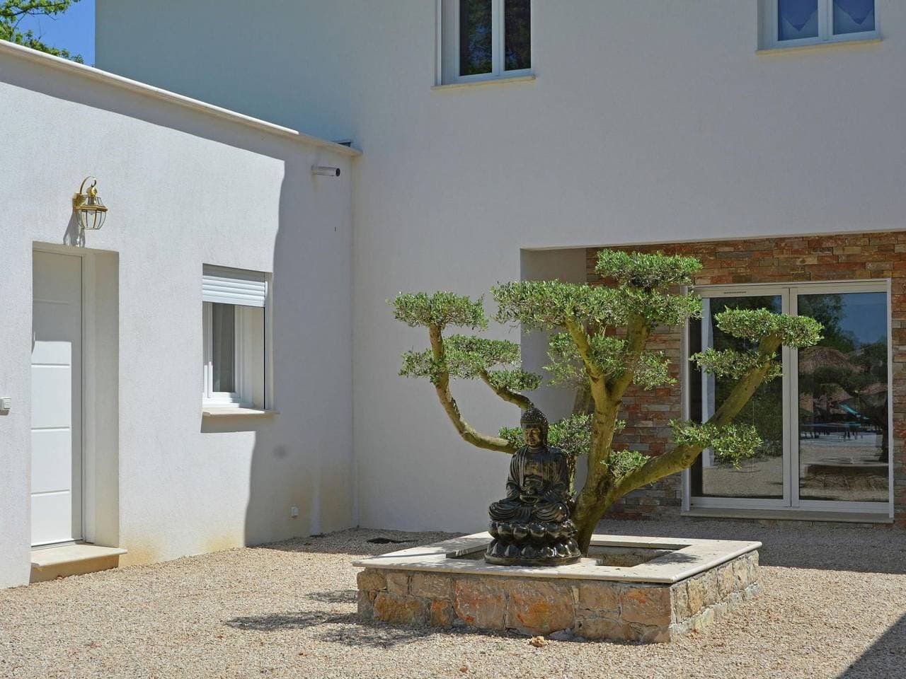 Foto 12 von 38: Villa für 6 Personen mit Garten
