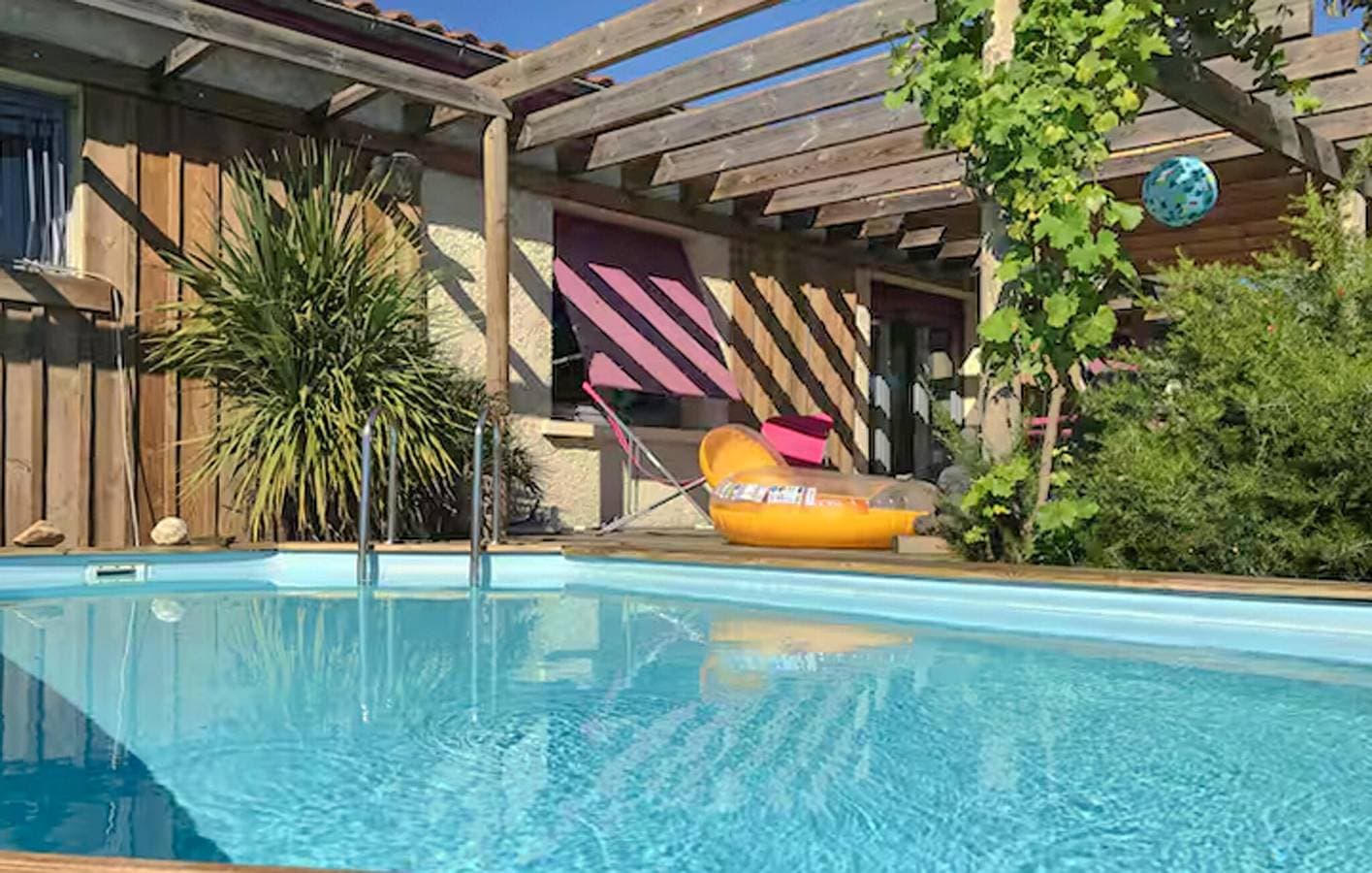Foto 11 von 24: Gemütliche Wohnung in Lansac mit Pool und Parkplatz