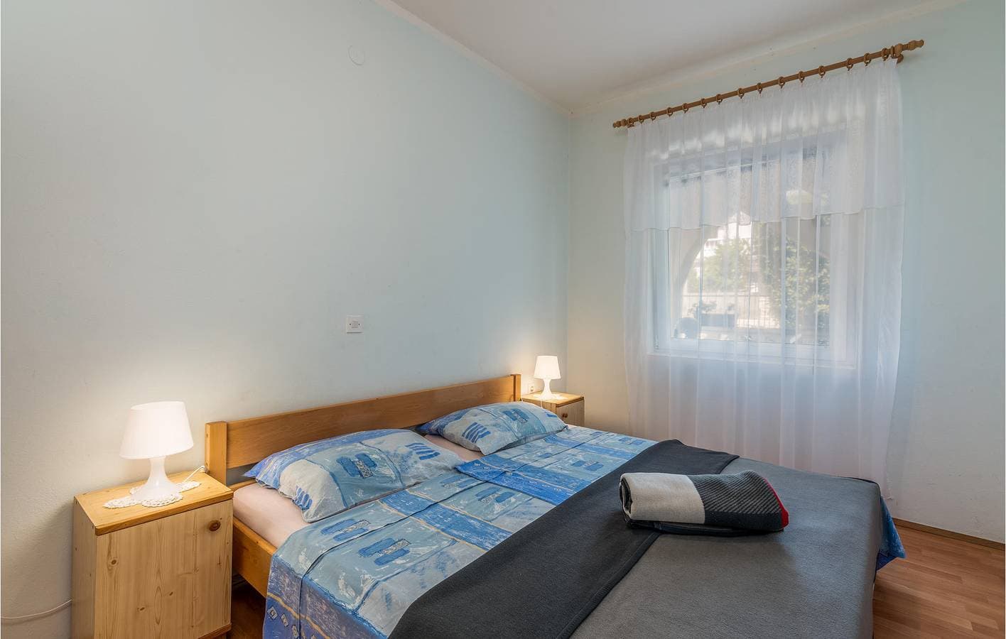 Foto 6 von 29: Gemütliche 1-Zimmer-Wohnung mit Terrasse, 1 km vom Strand von Jert entfernt