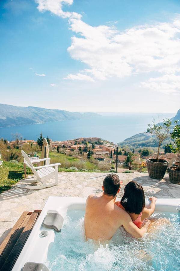 BnB Borgo le Vigne - L'Acqua vite Only Adults 1