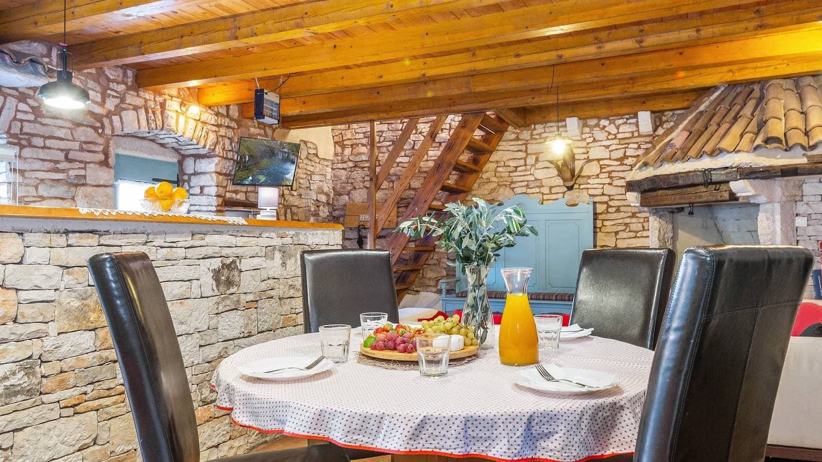 Foto 11 von 35: Traditionelles istrisches Haus mit privatem Pool