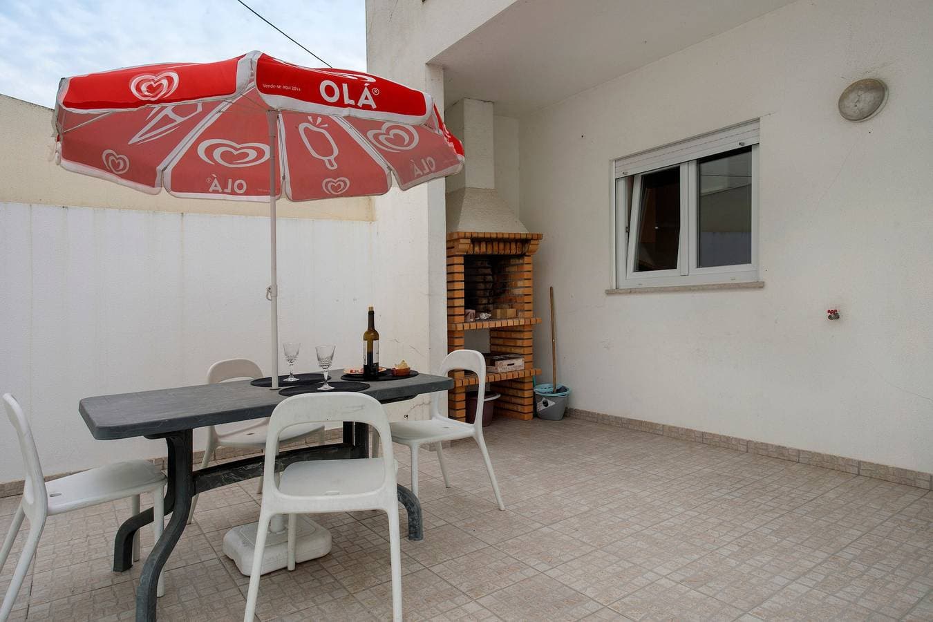 Foto 2 von 19: Ferienhaus 'Tina House' mit privater Terrasse, WLAN und Klimaanlage