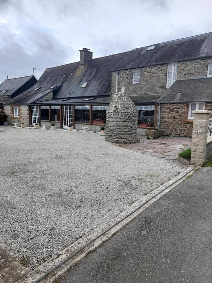 gite proche du mt st michel 1