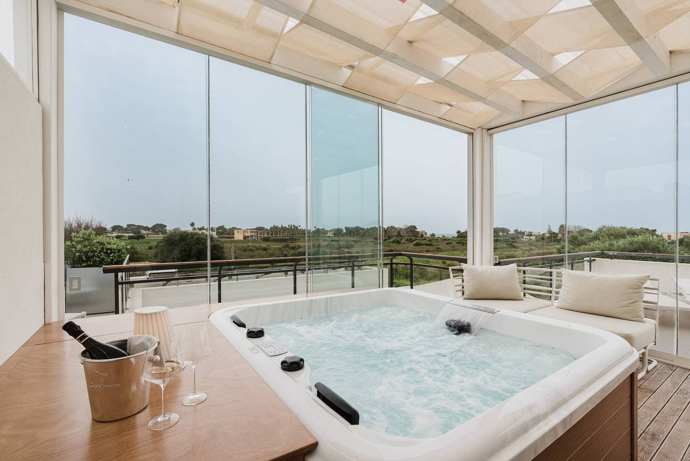 Casa Umeli with Jacuzzi and Sauna 1
