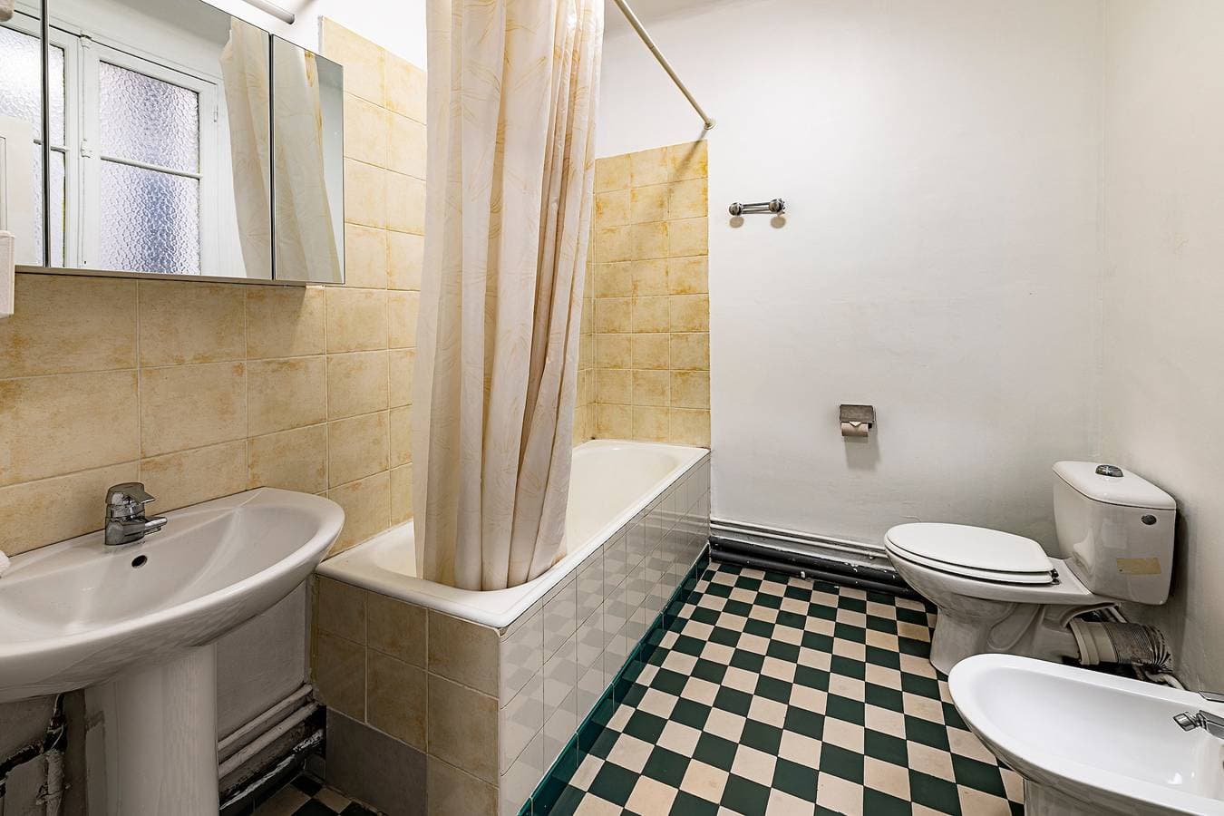 Foto 6 von 15: Ferienwohnung für 4 Personen mit Balkon
