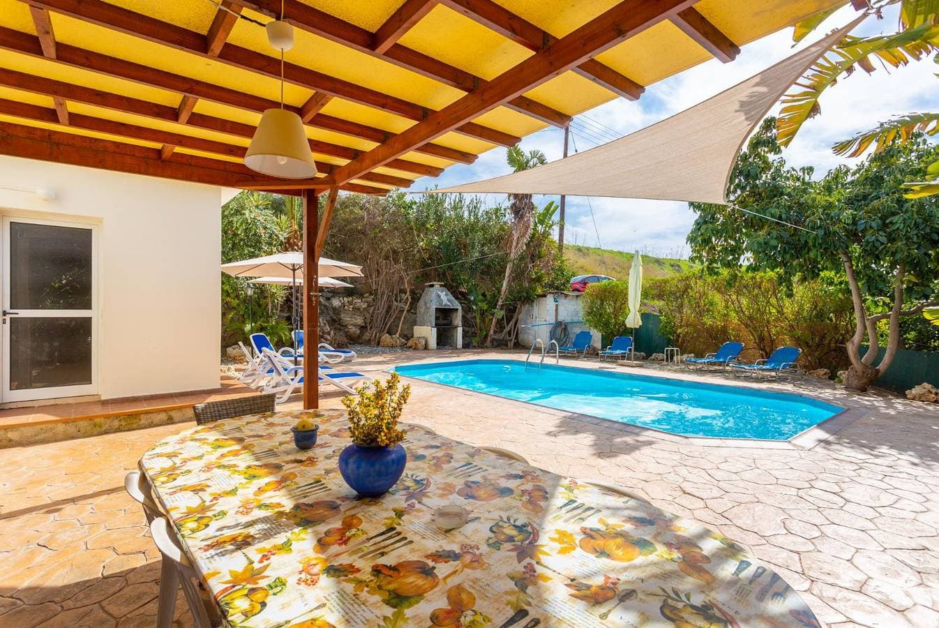 Foto 10 von 39: Villa für 8 Personen mit Meerblick