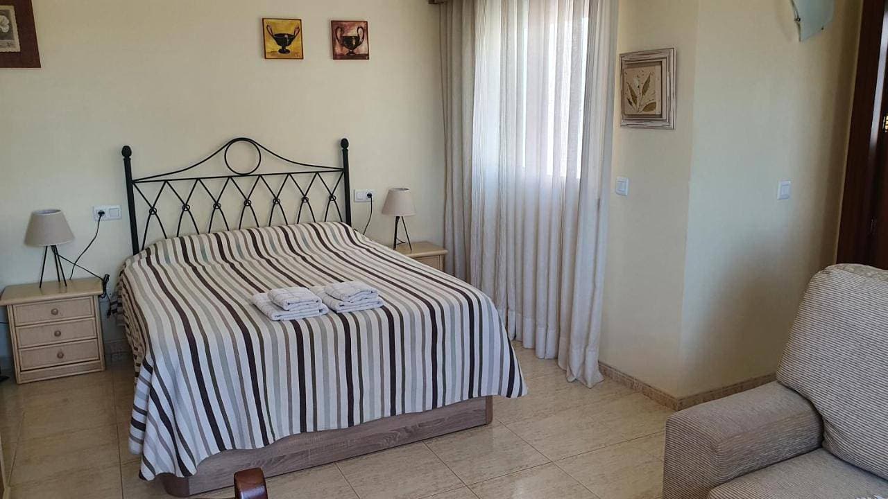 Foto 8 von 52: Studio Apartment