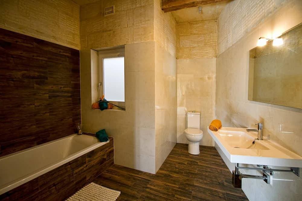 Foto 6 von 24: Erstaunliche Aussicht, absolute Privatsphäre, Luxus und Komfort einschließlich Pool- und Deckbereich
