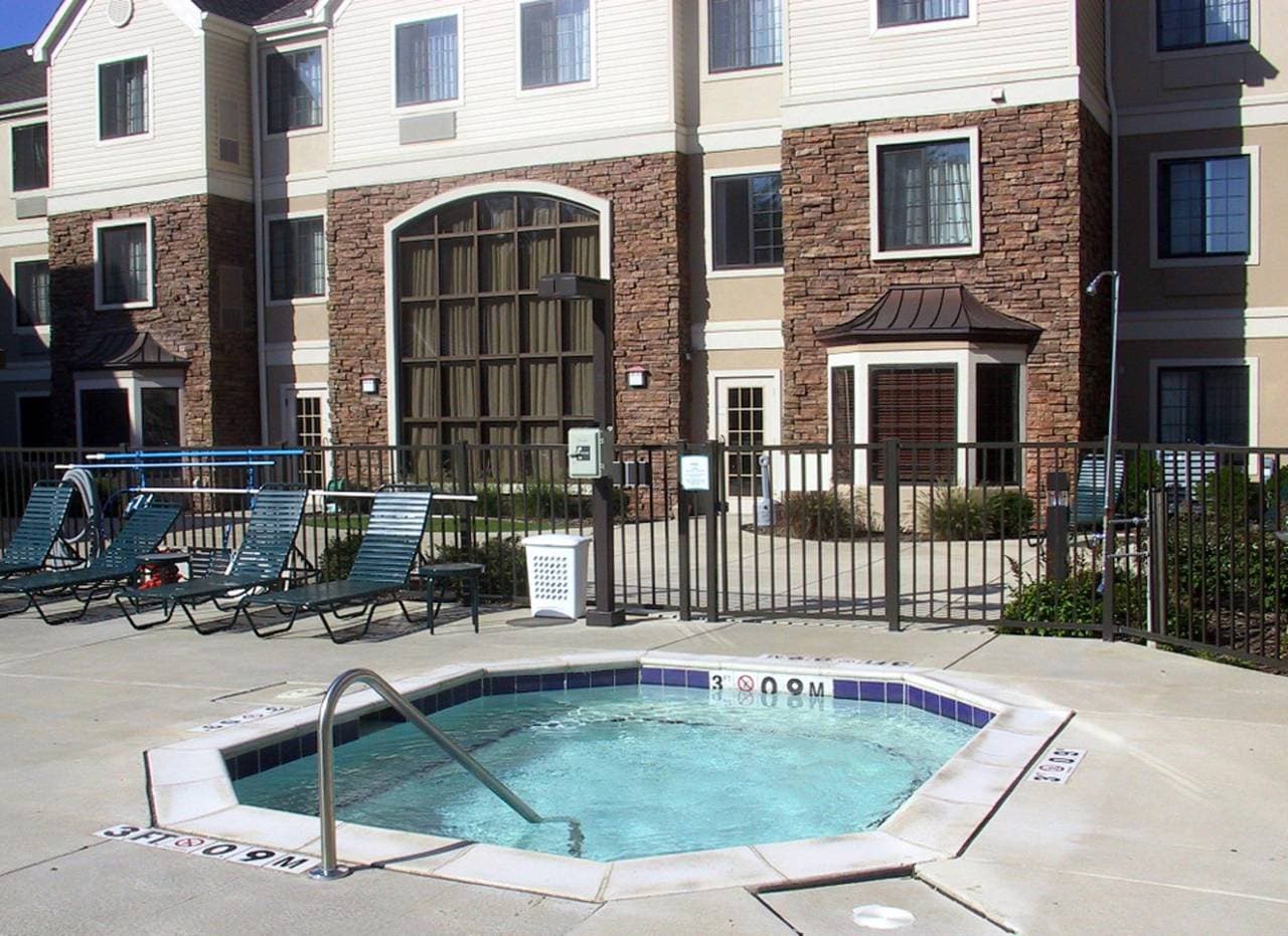 Foto 6 von 19: Staybridge Suites Grand Rapids - Airport