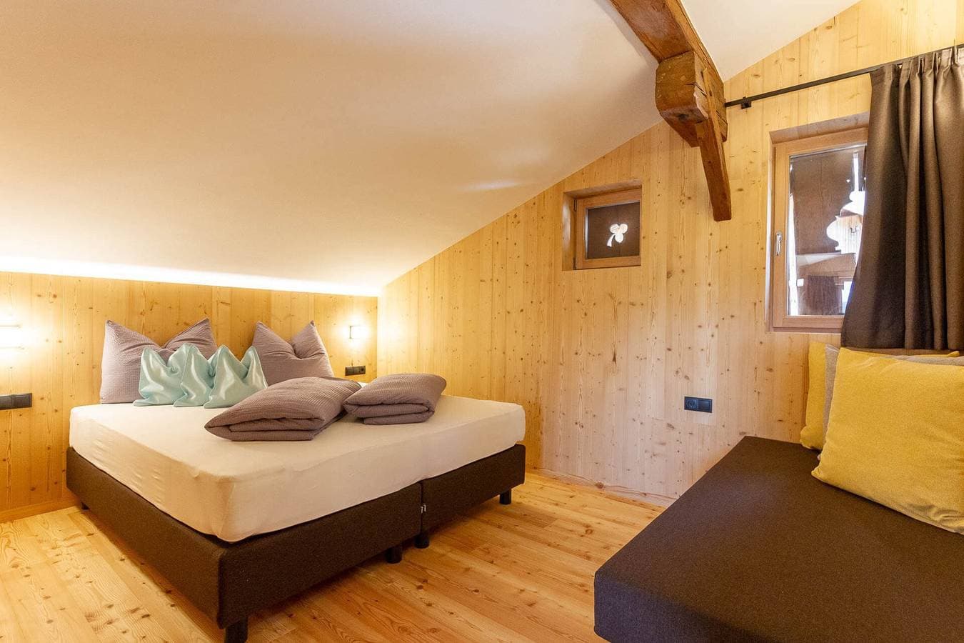 Foto 6 von 15: Ferienwohnung "Daimlhof Ferienwohnung Moosherz" mit Bergblick, Garten, Balkon und WLAN