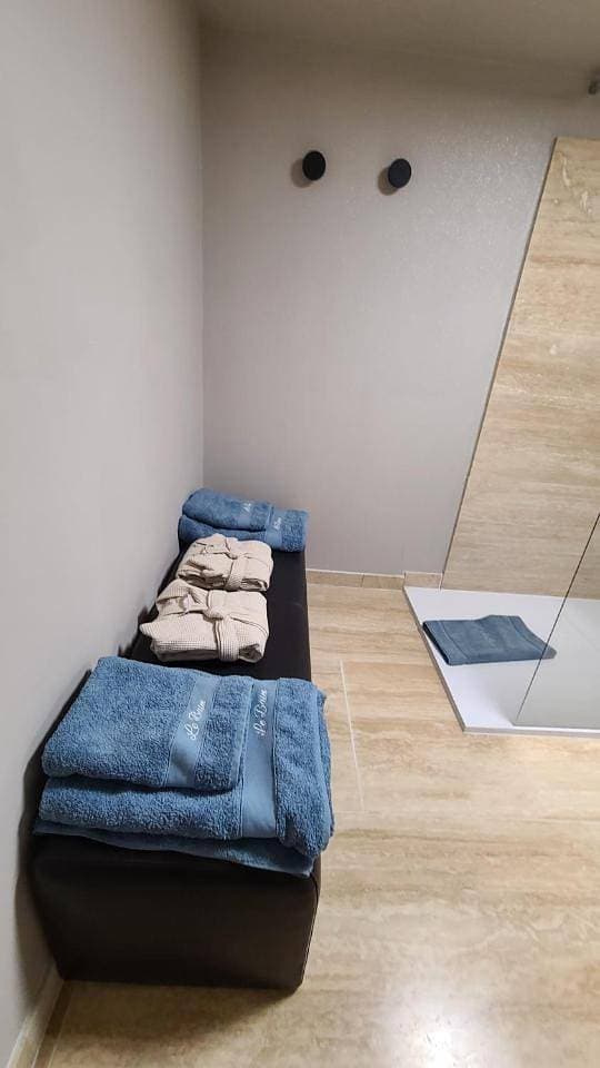 Foto 9 von 28: Double Room with Private Bathroom