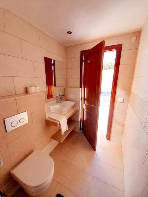 Foto 4 von 30: Four-Bedroom House