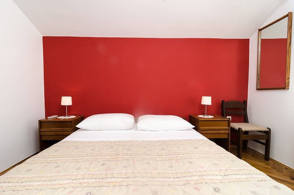 Foto 4 von 15: Guesthouse Moretic - Doppelzimmer mit Gartenblick 1