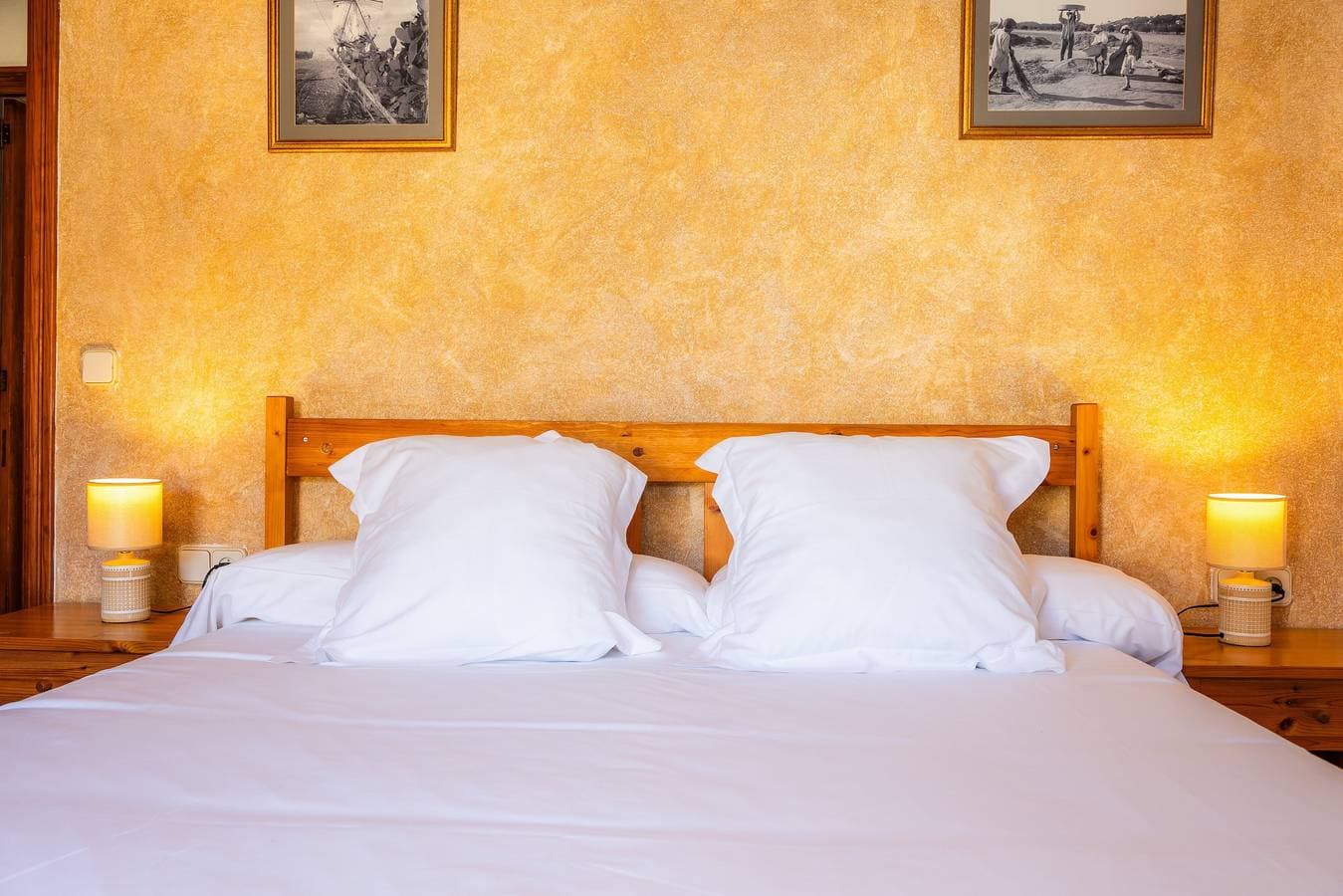 Foto 3 von 38: Doppelzimmer mit Gemeinschaftspool, WLAN und Klimaanlage