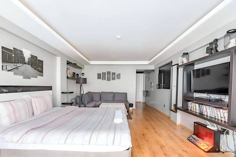Foto 7 von 20: Cozy Central Apartment with Elevator&Patio Near Metro 2 minute walking