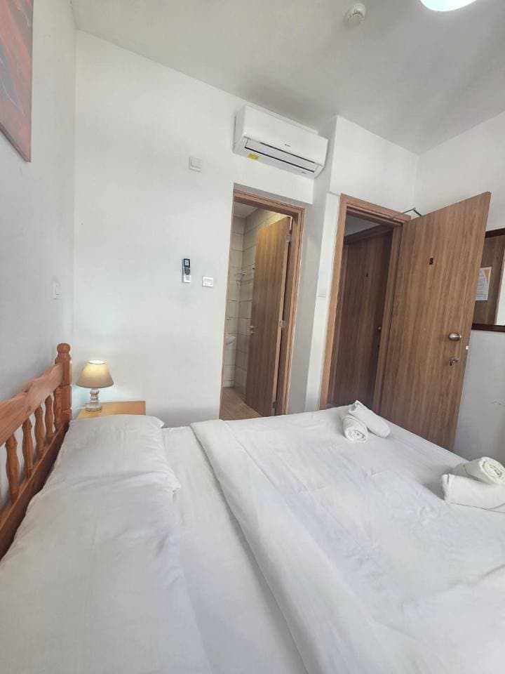 Foto 9 von 10: Budget Double Room