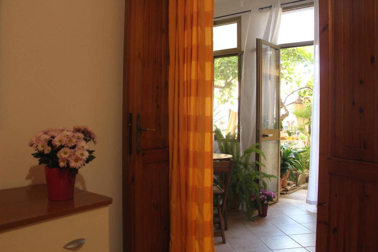 Foto 9 von 19: King Room with Garden View