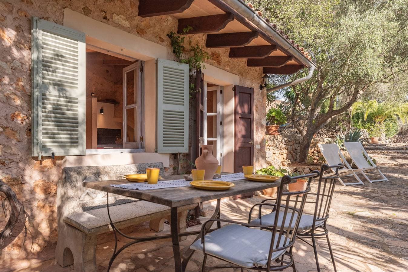 Foto 11 von 22: Ferienhaus 'Groc' mit Bergblick, Gemeinschaftspool und Wi-Fi