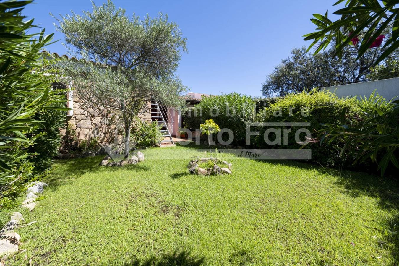 Foto 4 von 23: Ferienwohnung für 4 Personen mit Garten