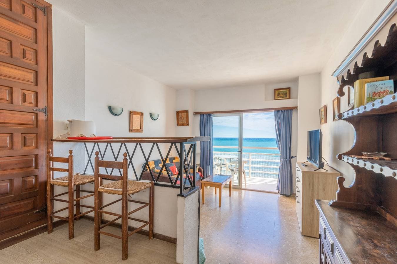 Foto 8 von 22: Studio-Apartment 'Calpe Primera Linea' mit Gemeinschaftspool, Balkon und WLAN