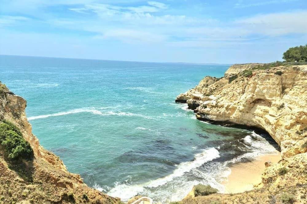 House close to the beach of Carvoeiro 1