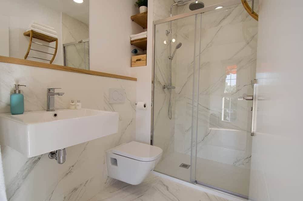 Foto 12 von 30: Apartment-Superior-Ensuite mit Dusche-Stadtblick-Doble